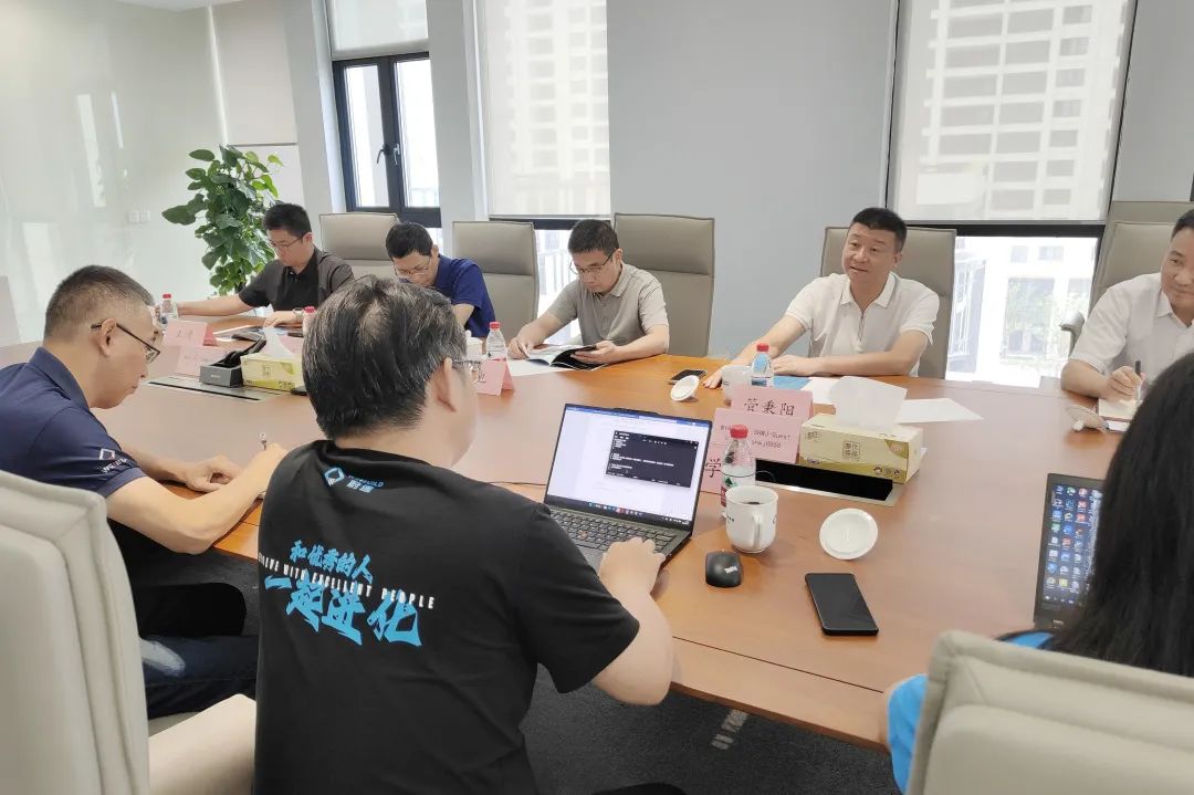 浙江臺州市建設(shè)局與上海市工程質(zhì)協(xié)代表團(tuán)蒞臨蔚建科技考察交流(圖5)