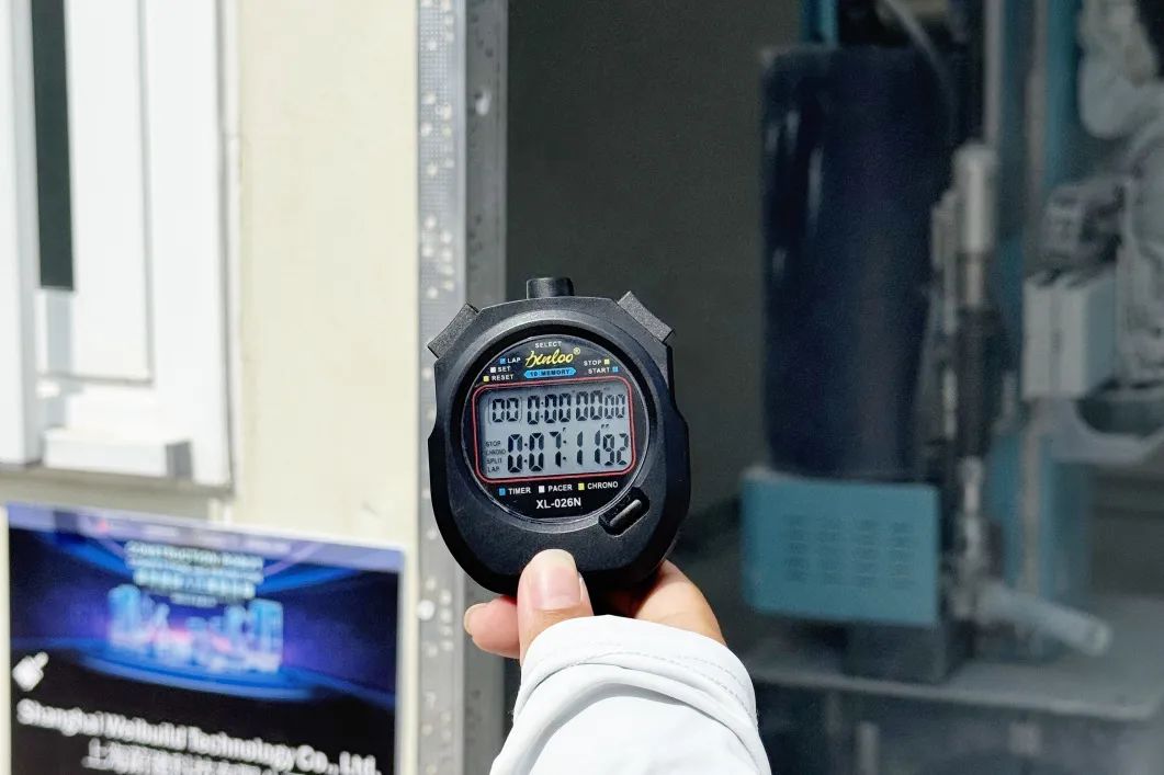 蔚建噴涂機器人亮相首屆粵港澳建筑機器人大賽(圖3)