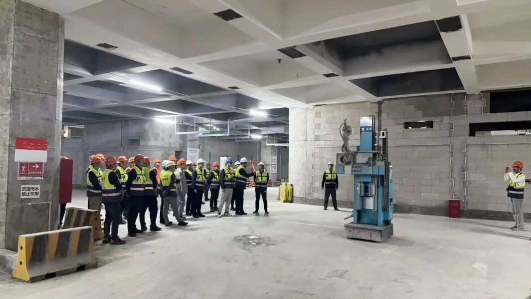 蔚建科技噴涂機器人實例——上海東站項目應用(圖4)